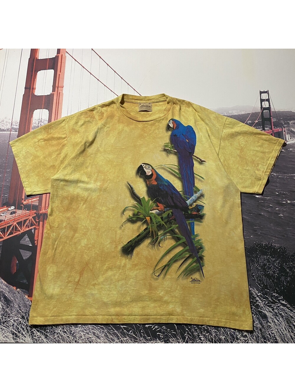 VTG The Mountain T-Shirt Mens Size XL Macaw Parrot Tie Dye Kauai Hawaii Y2K 90s
